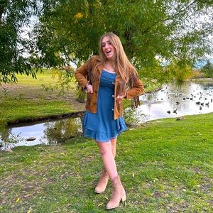 Meet your Posher, Ella